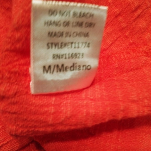 Easel Sleeveless Top - Picture 7 of 7